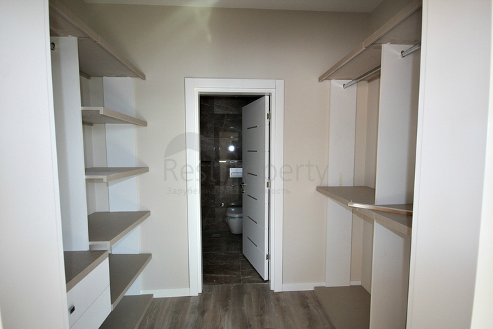 مشروع منتهي في أنطاليا في منطقة لارا على مسافة قريبة من المدرسة الروسية