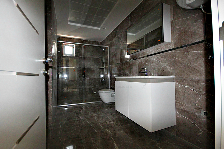 مشروع منتهي في أنطاليا في منطقة لارا على مسافة قريبة من المدرسة الروسية