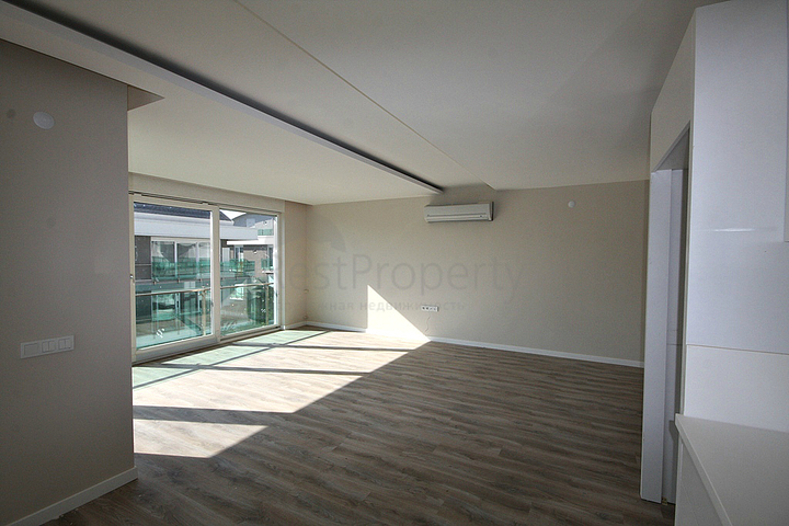 مشروع منتهي في أنطاليا في منطقة لارا على مسافة قريبة من المدرسة الروسية