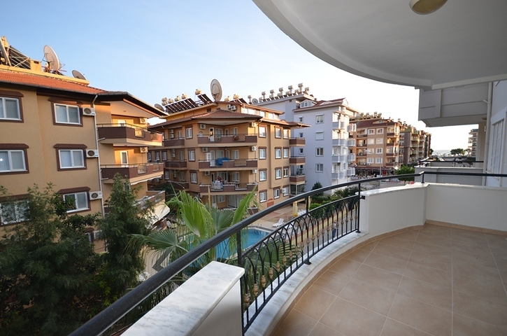 شقة واسعة في واحدة من أفضل المناطق في ألانيا-أوبا