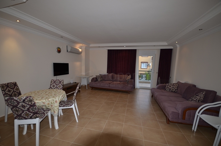 شقة واسعة في واحدة من أفضل المناطق في ألانيا-أوبا