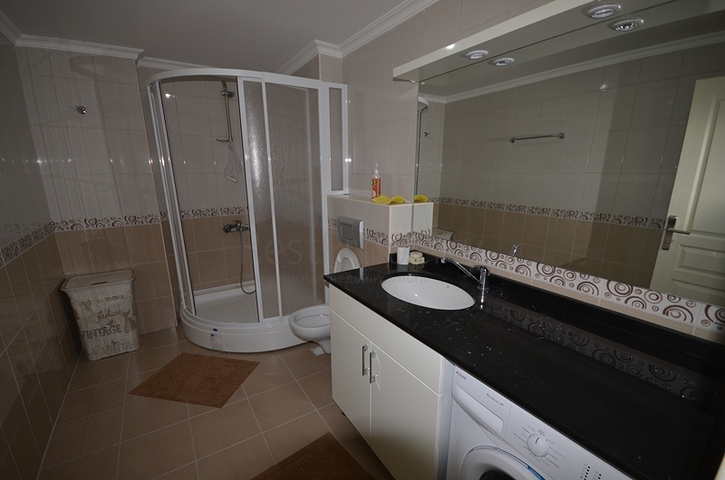 شقة واسعة في واحدة من أفضل المناطق في ألانيا-أوبا