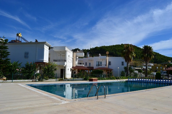 فيلا بسعر جيد في ألانيا 