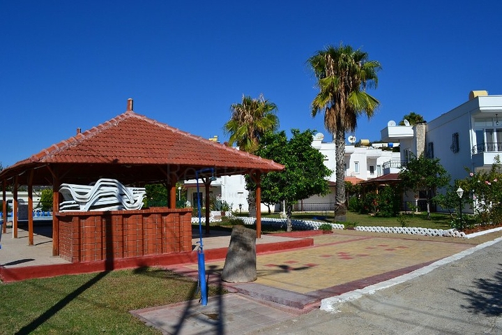 فيلا بسعر جيد في ألانيا 