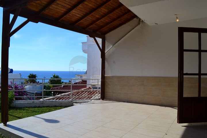 فيلا بسعر جيد في ألانيا 