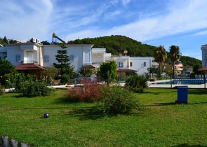 فيلا بسعر جيد في ألانيا 