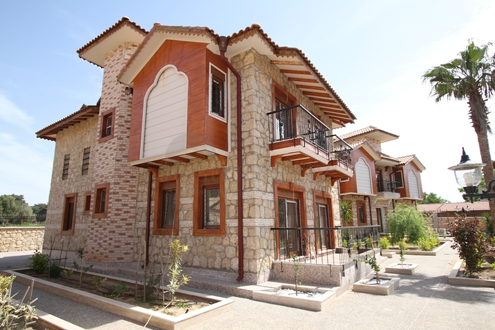 فيلات بالتصميم العثماني في انطاليا