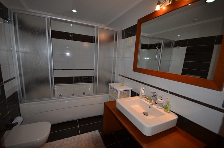 شقة في مجمع مميز في الانيا