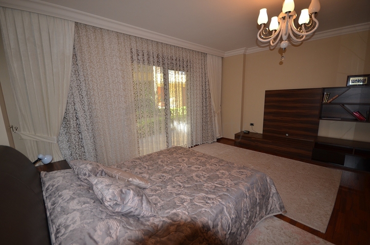 شقة في مجمع مميز في الانيا