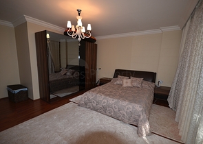 شقة في مجمع مميز في الانيا