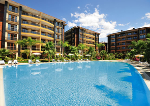 شقة في مجمع مميز في الانيا