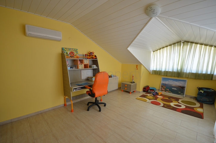 شقة بينتهاوس في مركز الانيا