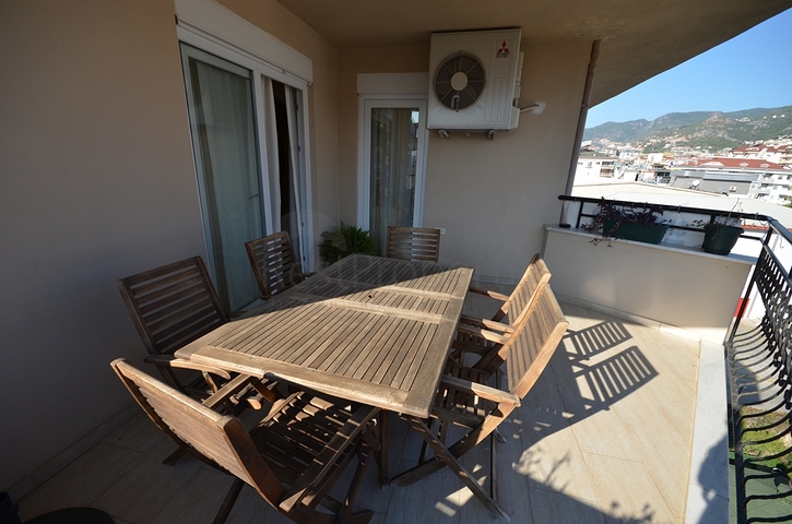 شقة بينتهاوس في مركز الانيا