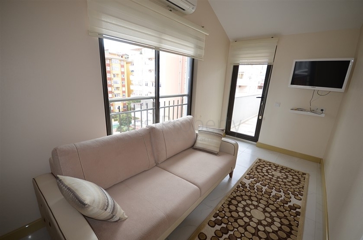 شقة دوبلكس في مركز الانيا