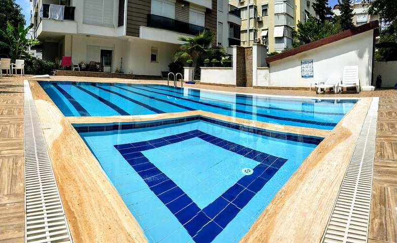 شقة غرفة و صالة قريبة من البحر في كونيالتي - انطاليا