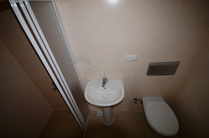 شقة بغرفتي نوم ضمن مجمع سكني فاخر 