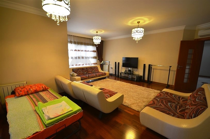 شقة واسعة في مجمع مميز في الانيا