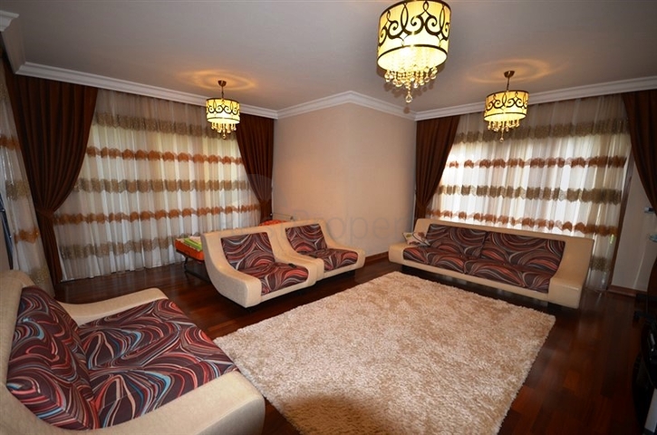 شقة واسعة في مجمع مميز في الانيا