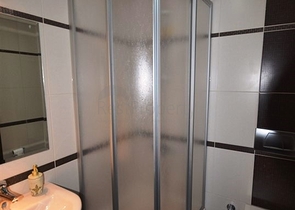 شقة واسعة في مجمع مميز في الانيا