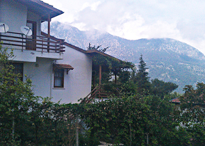 فيلا غرفتين و صالة في كيمير