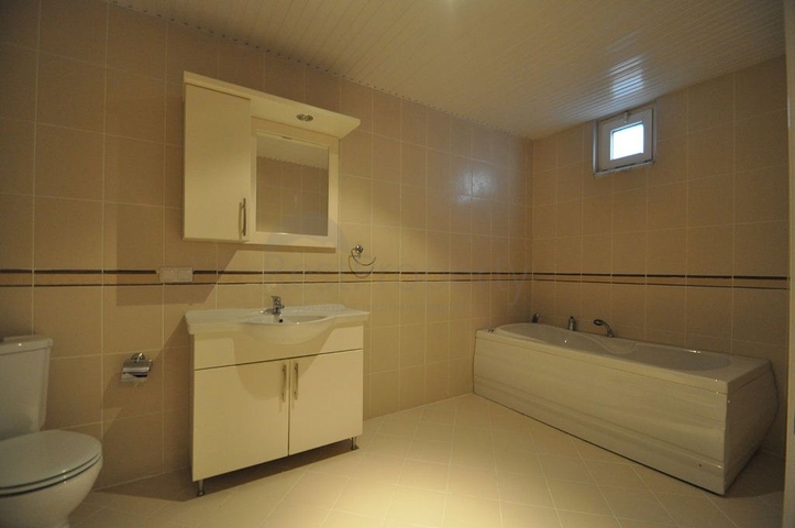 بينت هاوس بإطلالة على البحر في ماهموت لار