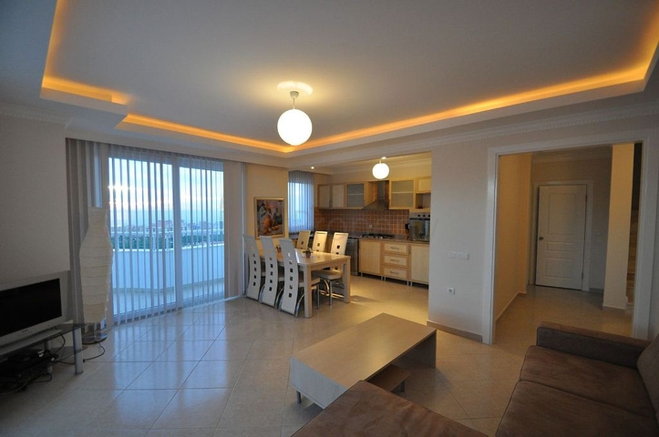 بينت هاوس بإطلالة على البحر في ماهموت لار