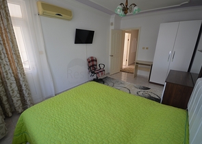 شقة بغرفتي نوم تبعد 200 متر عن شاطئ المتوسط وبسعر جيد