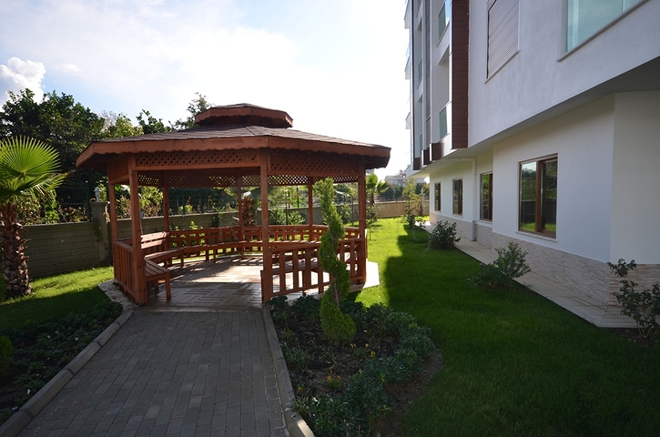 شقق فاخرة على ضفة النهر في اوبا - الانيا