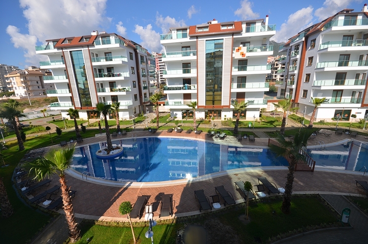 شقق فاخرة على ضفة النهر في اوبا - الانيا