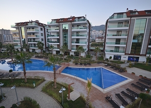 شقق فاخرة على ضفة النهر في اوبا - الانيا