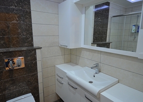 شقق فاخرة على ضفة النهر في اوبا - الانيا