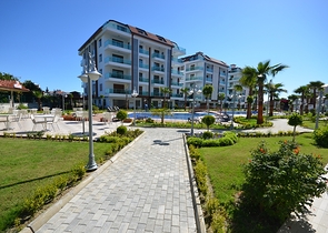 شقق فاخرة على ضفة النهر في اوبا - الانيا