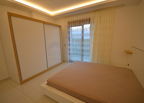 شقق فاخرة على ضفة النهر في اوبا - الانيا