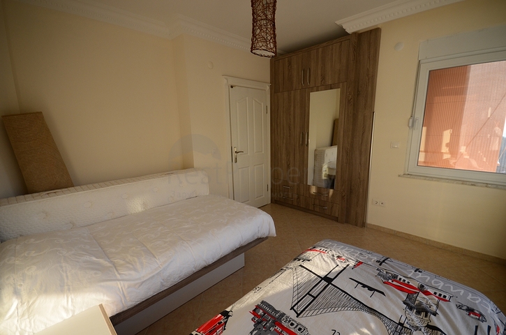 فيلا واسعة بثلاث غرف نوم و غرفتي معيشة باطلالة بحرية