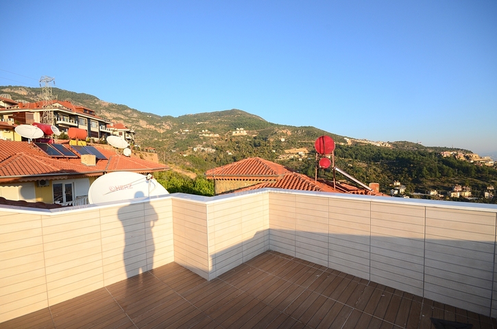 فيلا واسعة بثلاث غرف نوم و غرفتي معيشة باطلالة بحرية