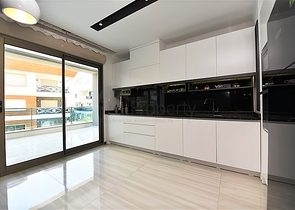 شقق في مجمع عصري في وسط الانيا