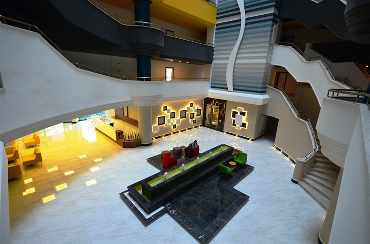 مشروع جديد يحتوي على شقق بكافة الأحجام والتصاميم في محمودلار