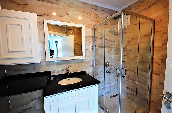 مشروع جديد يحتوي على شقق بكافة الأحجام والتصاميم في محمودلار