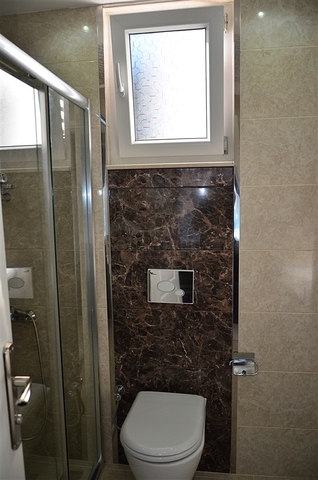 شقق في مجمع جديد في الانيا