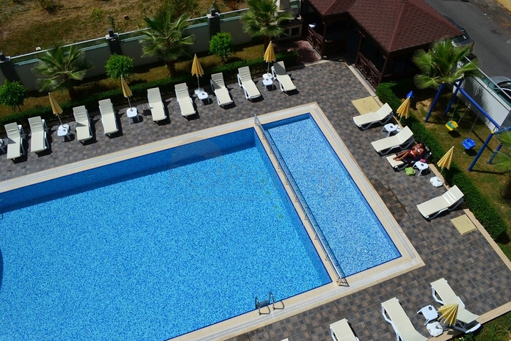 شقة غرفة و صالة باطلالة رائعة في ماهموت لار الانيا