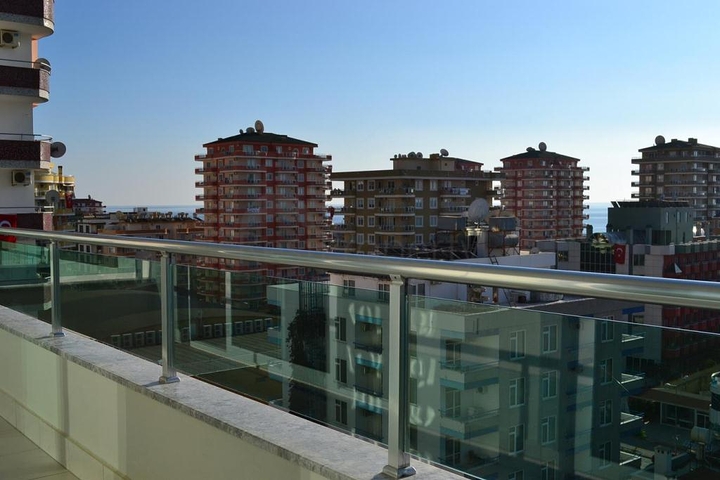 شقة غرفة و صالة باطلالة رائعة في ماهموت لار الانيا