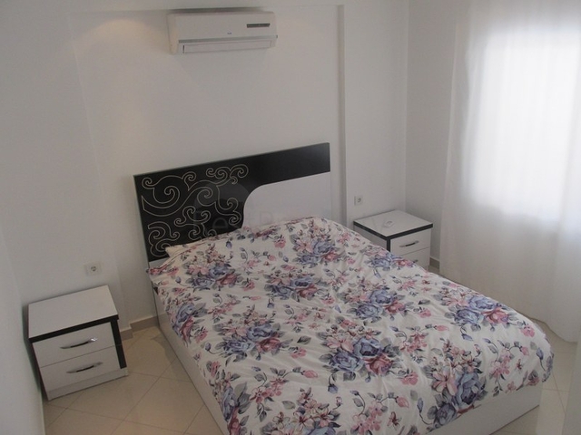 شقة غرفة و صالة في اوبا - الانيا