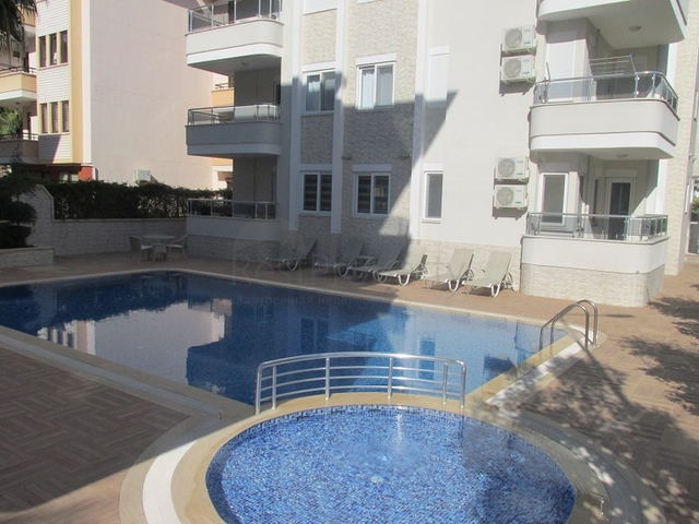 شقة غرفة و صالة في اوبا - الانيا