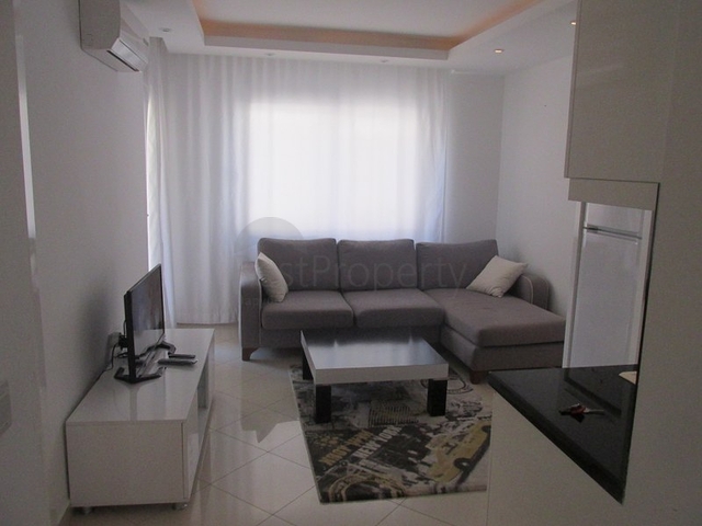 شقة غرفة و صالة في اوبا - الانيا