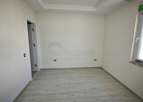 شقة2+1 في مجمع في كونيالتي انطاليا