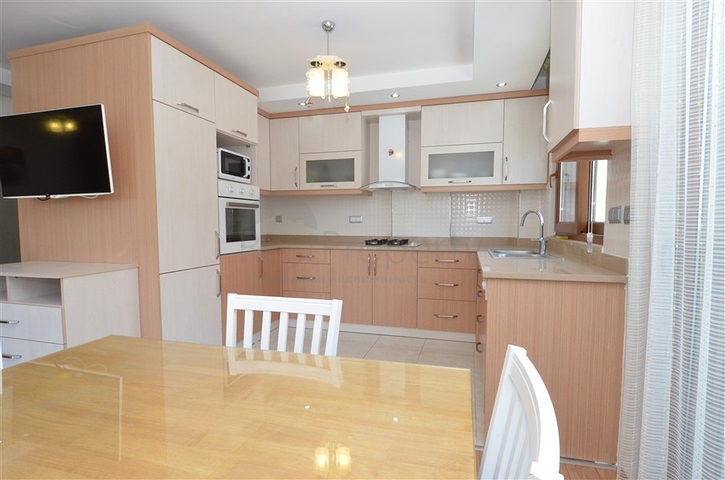 دوبلكس فاخر في مركز ألانيا