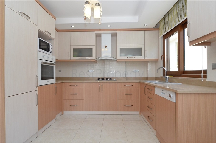 دوبلكس فاخر في مركز ألانيا