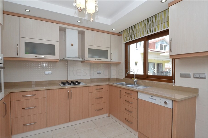 دوبلكس فاخر في مركز ألانيا