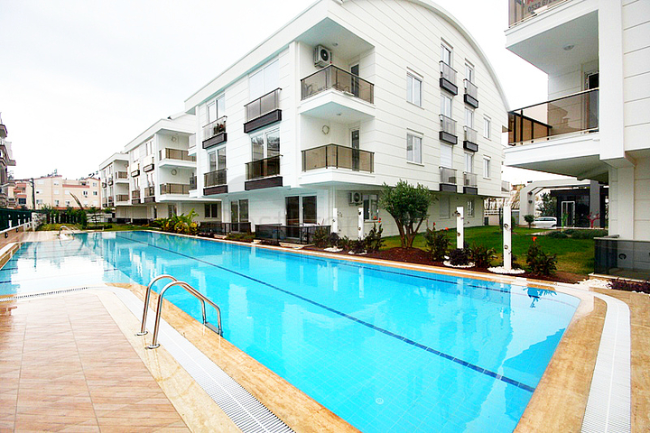 مجمع سكني مع مسبح في لارا أنطاليا