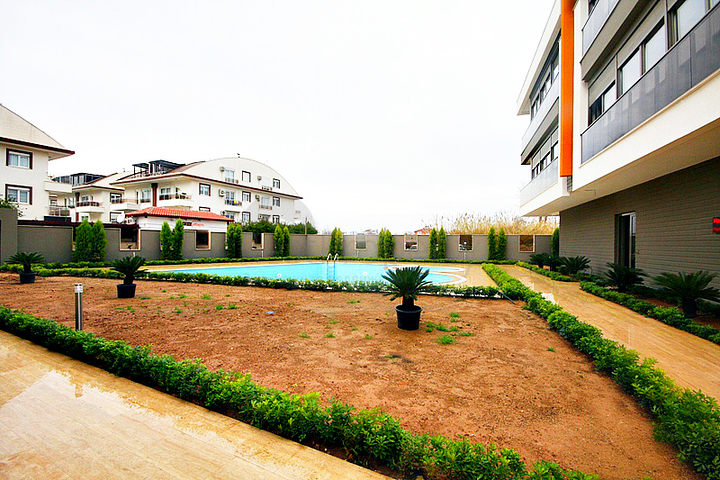   مجمع جديد فاخر في انطاليا يبعد 1كم عن البحر